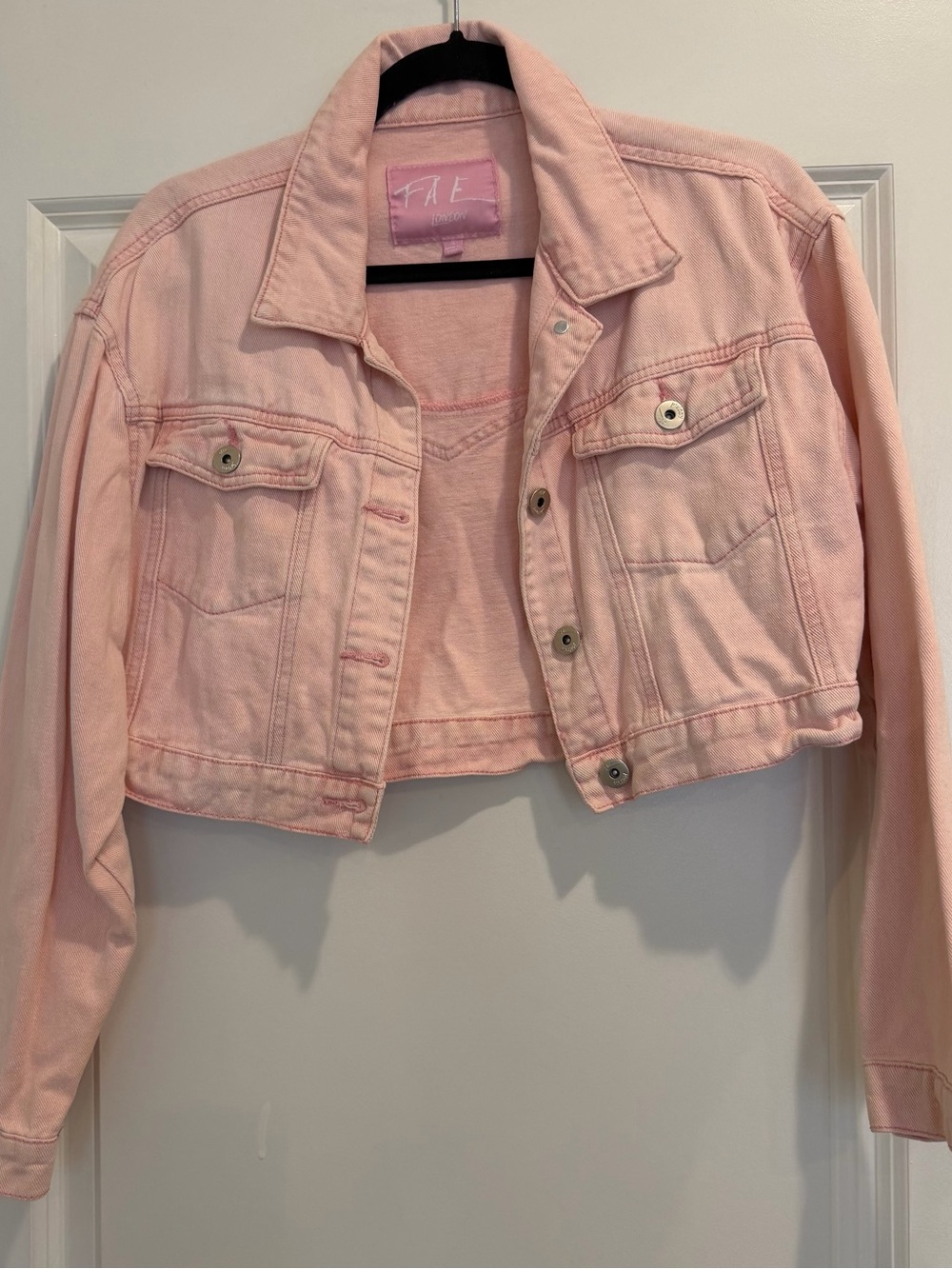 SIZE 4 (S) | Light Pink Cropped Denim Jacket
